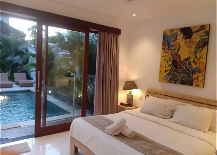Umara 2 Kerobokan Close To Villa *