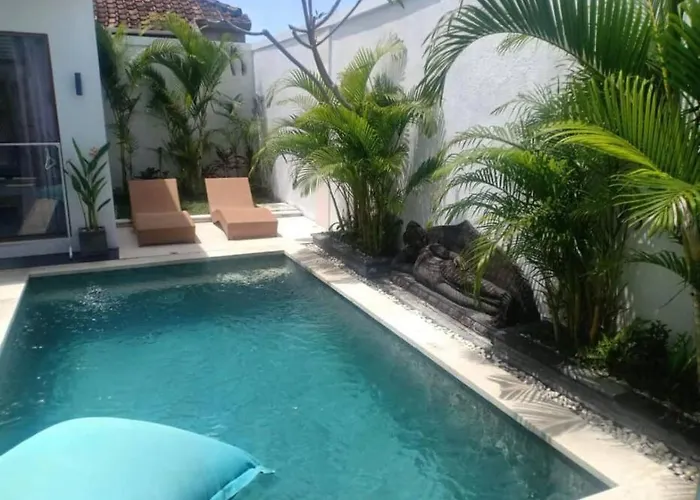 Umara 2 Kerobokan Close To Villa *